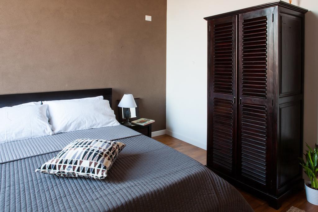 Urban Pine Rooms ローマ 部屋 写真